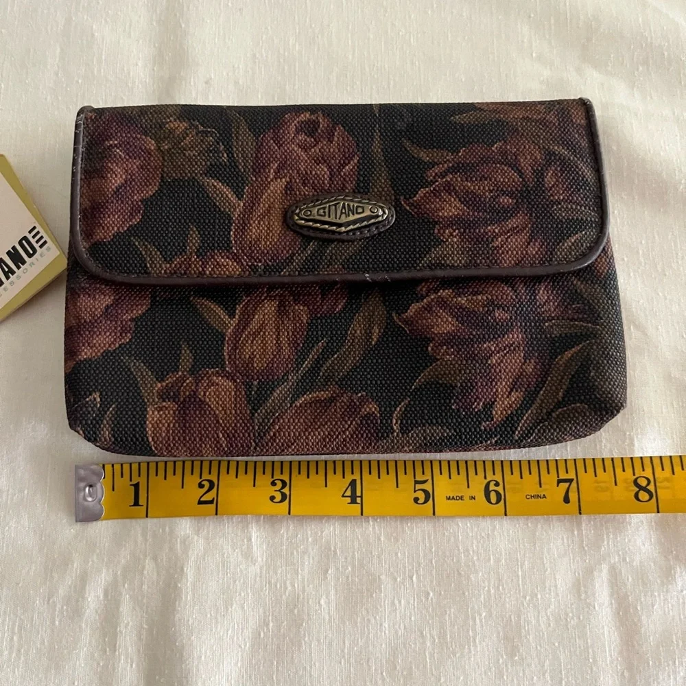 Gitano Fall Colors 90’s Floral Clutch-Matching Checkbook Cover, Snap in Key Ring